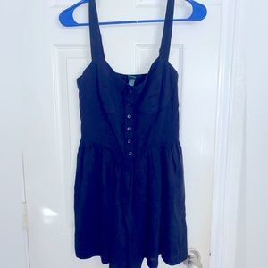 Wild Fable XS black romper with POCKETS!!